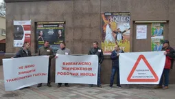 "А віз і нині там": у Луцьку сперечалися про ціну на проїзд у маршрутках (фото)