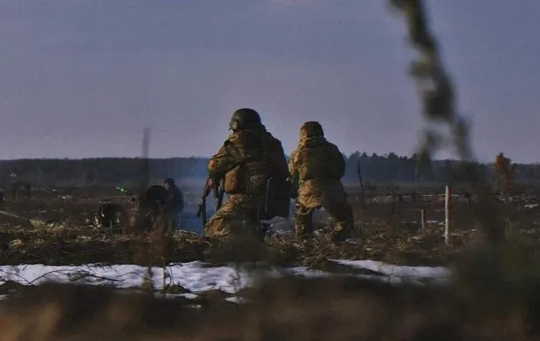 Близько 112 470 окупантів, 3084 танки, 2073 артсистеми: втрати ворога на 10 січня