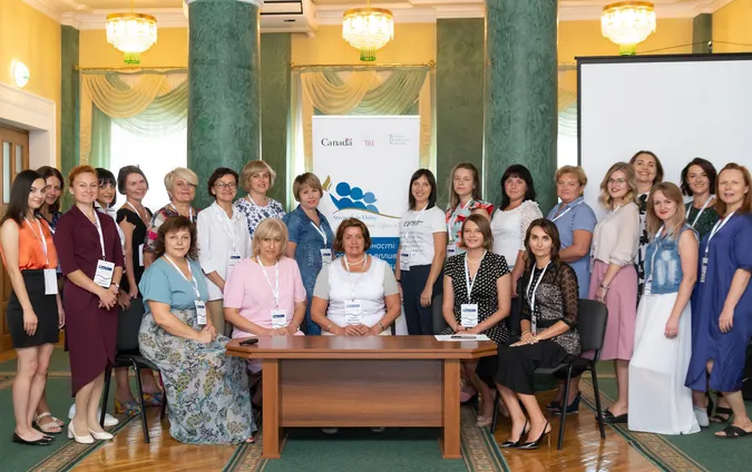Успішні жінки в політиці: у Луцьку ділилися досвідом (фото)