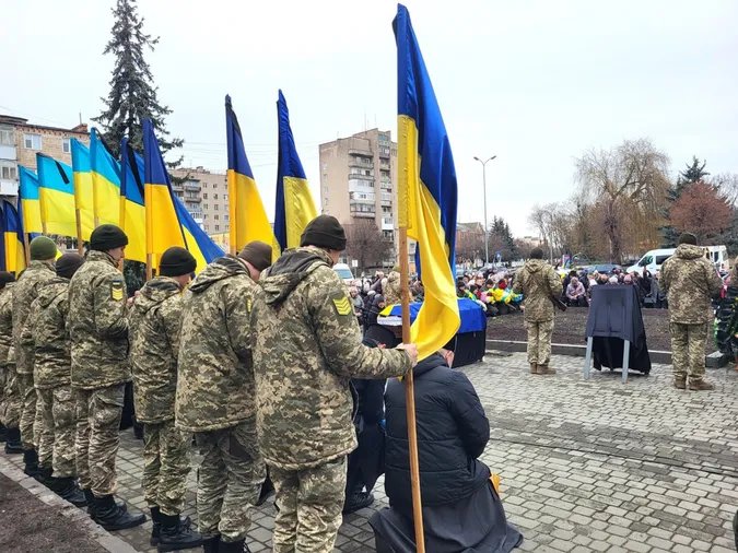 Зник безвісти ще минулого року: у Ковелі попрощалися із Віталієм Тимофєєвим (фото)
