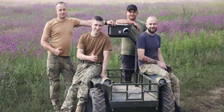 «Механік», «Валлі», «Мурзік» і «Таксист»: четверо волинян розвивають напрямок наземних дронів у 100-й бригаді