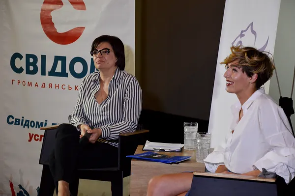 Олена Палагута розповіла про успіх «Континіуму» свідомим лучанам (фото)