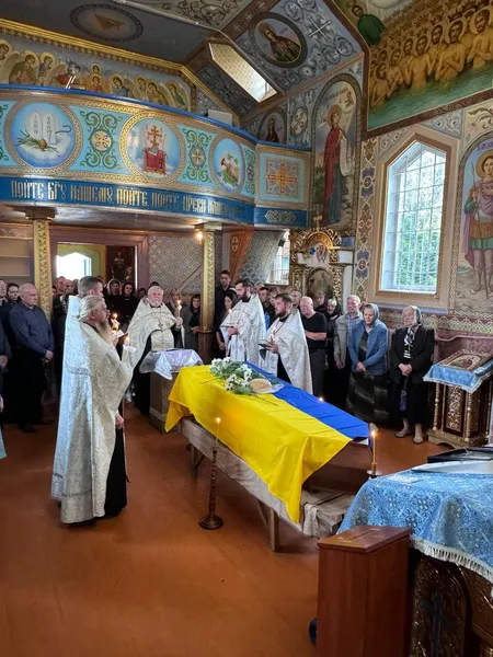 У Любомлі попрощалися із воїном Юрієм Дігтяруком (фото)