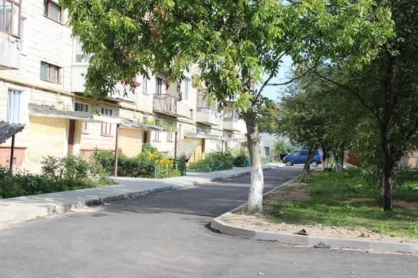 Де в Луцьку ремонтують двори і дороги (фото)