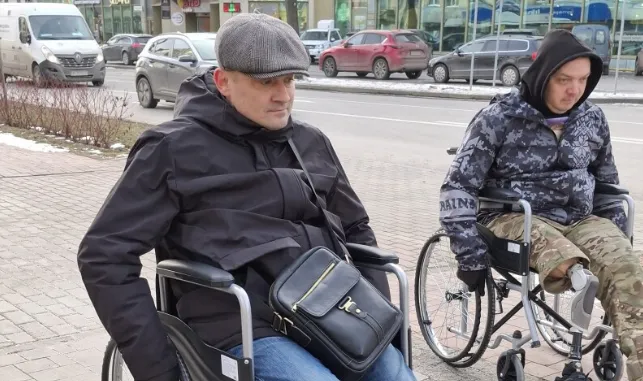 У Луцьку перевірили на доступність перший маршрут безбар'єрності (фото)