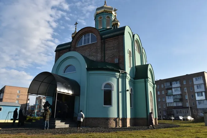У Луцьку попрощалися із загиблим на Харківщині прикордонником Тарасом Горобцем (фото)