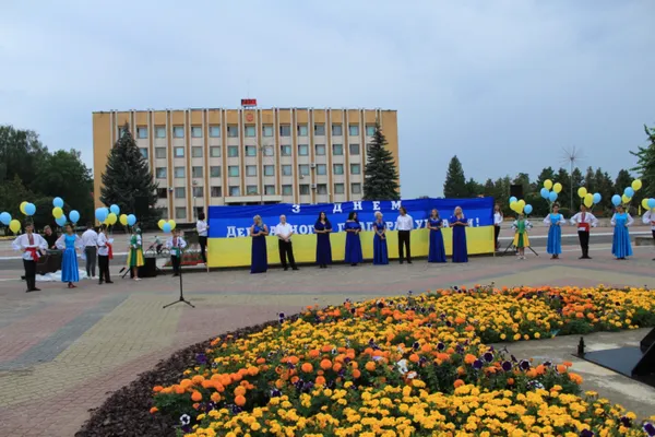 Фейсбук у синьо-жовтих прапорах: волиняни вітають зі святом (фото)