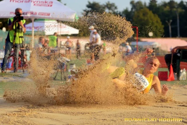 Чемпіонат з легкої атлетики в Луцьку: підсумки волинян за перший день та яскраві моменти (ФОТО)