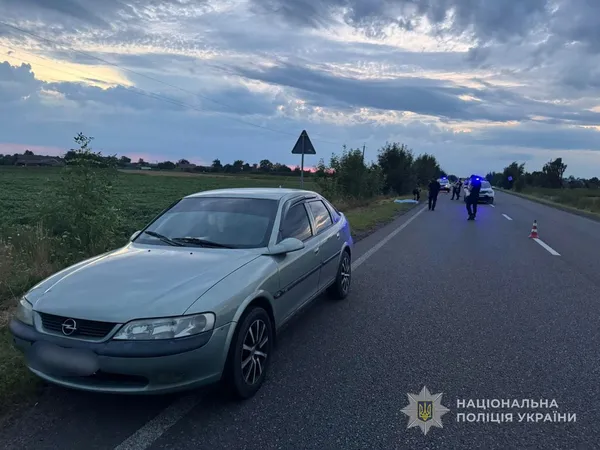 На Волині жінка вистрибнула з авто та загинула (фото)