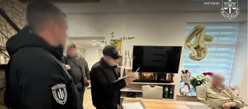 На Рівненщині офіцера звинувачують у використанні підлеглих для ремонту будинку тещі (фото)