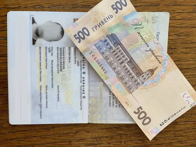 На Волині узбек давав патрульному 500 гривень, а «влетів» на 17 тисяч