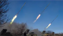 Внаслідок обстрілів лікарні в Сєвєродонецьку 9 людей поранено (відео)