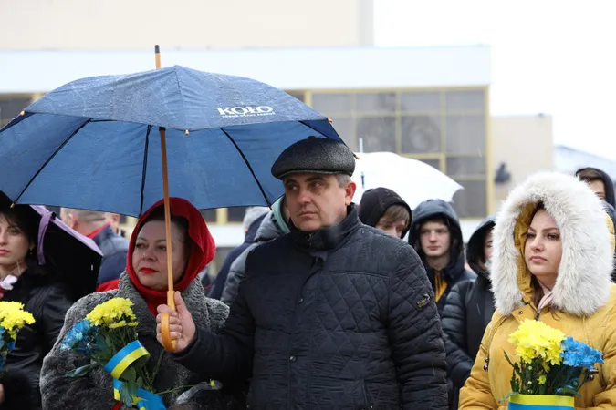 У Луцьку вшанували пам'ять добровольців (фото)