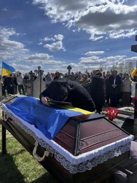 На Волині попрощалися з Героєм Валерієм Бондарем (фото)