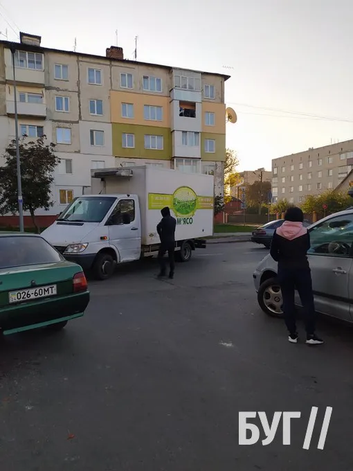 Seat в «м'ясо»: у Володимирі біля дитсадка сталася ДТП (фото)
