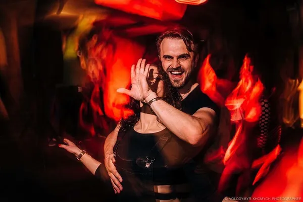 Lutsk Salsa Club: Сальса – це про стосунки чоловіка та жінки