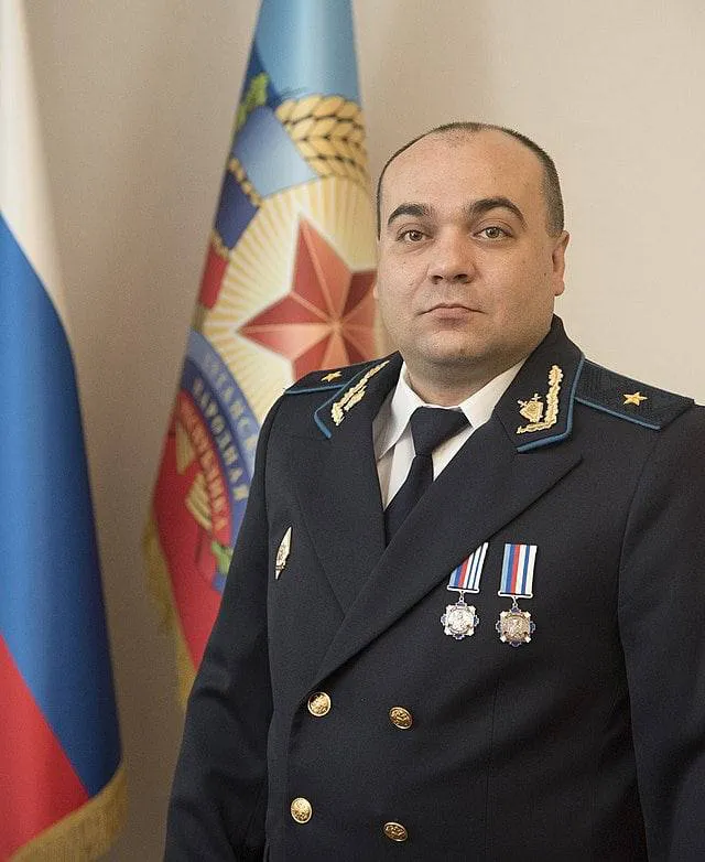 У Луганську стався вибух у будівлі «генпрокуратури» окупантів (відео)