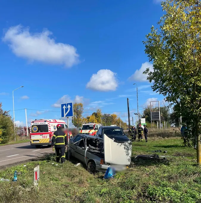 У Луцькому районі – смертельна ДТП: 22-річна водійка під час обгону «влетіла» в авто (фото)