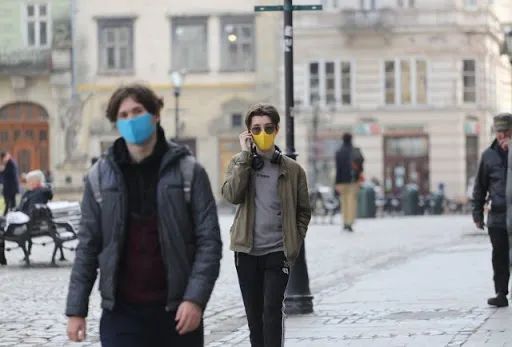 Антирекорд з COVID-19: в Україні вперше виявили понад 20 тисяч хворих за добу