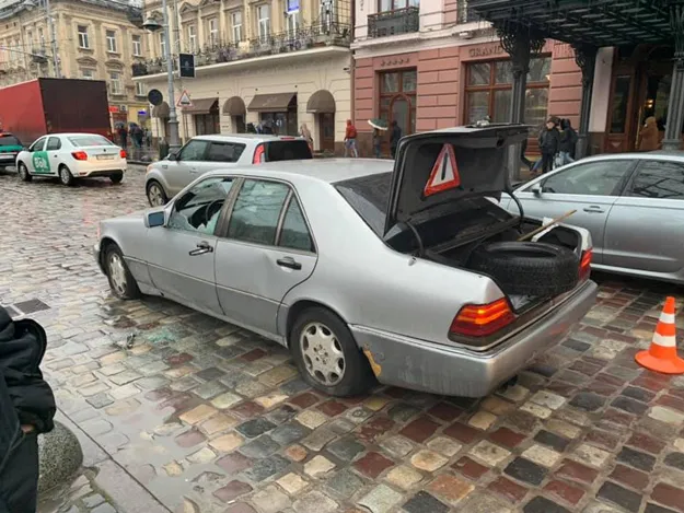 40-річний львів'янин намагався підпалити СІЗО (фото)
