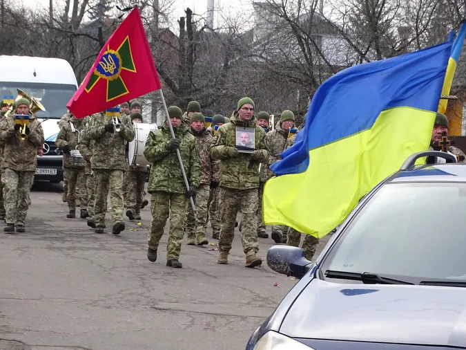 Упізнали лише за ДНК: на Волині попрощалися із воїном Віктором Кіцом (фото)