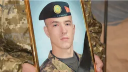 У Луцьку попрощалися із 26-річним Героєм Юрієм Головачем (фото)