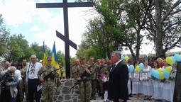 Мер Луцька на Сході України вшанував пам'ять бійців-волинян 