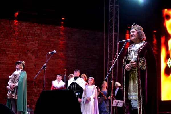 «Припиняти розмова»: якою була «Ніч у Луцькому замку 2018» з ONUKA (фото)