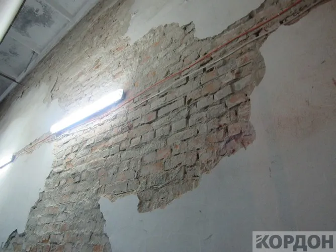 На Волині може завалитися будинок культури (відео)