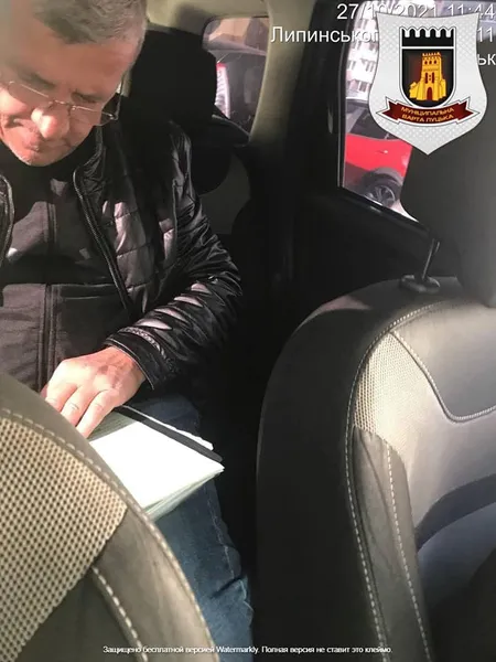 Муніципали покарали лучанина за ремонт прибудинкової території (фото)