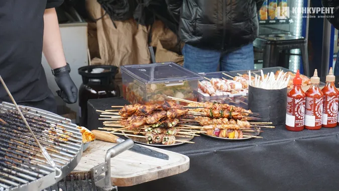 Як минув перший день ювілейного Food Fest у Луцьку (фото)