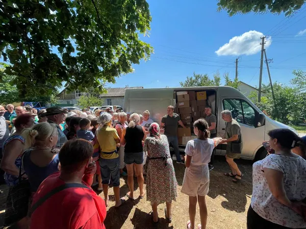 «СВІДОМІ» відвезли допомогу людям, які втратили житло (фото)