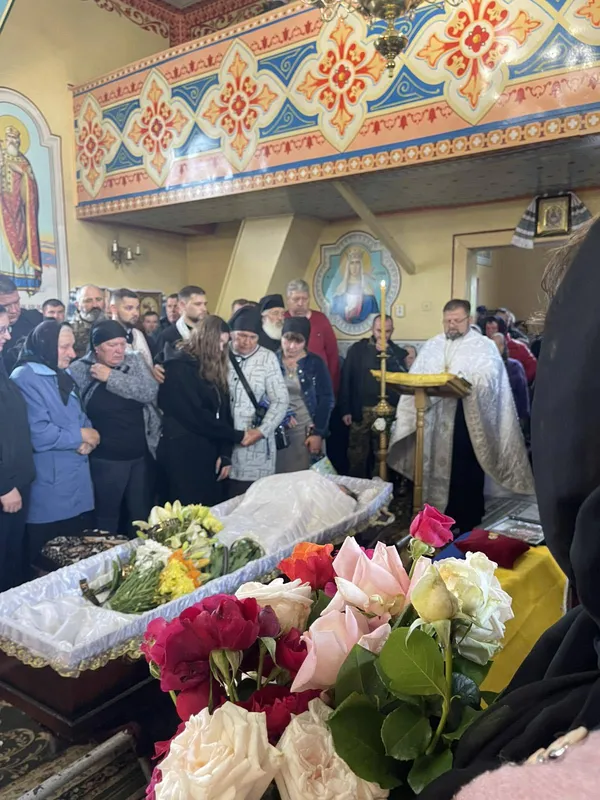 На Волині провели в останню дорогу полеглого воїна Віктора Копетюка (фото)