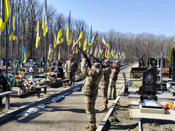 Ківерцівська громада попрощалася з матросом Олександром Бакальцем