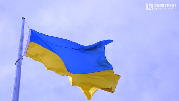 Над Волинню замайорів найбільший прапор (фото. відео)
