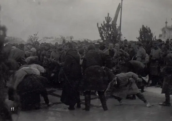 Православна служба на річці Луга, Володимир, 1917.