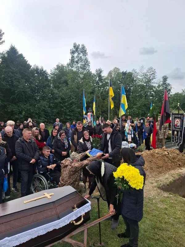 На Волині в останню дорогу провели Героя Олександра Пінчука (фото)