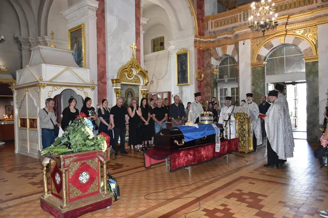 У Луцьку попрощалися із загиблим воїном Павлом Ткачуком (фото)