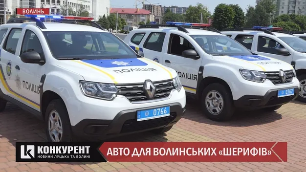 Волинські офіцери громад отримали 25 новеньких службових автомобілів (фото, відео)