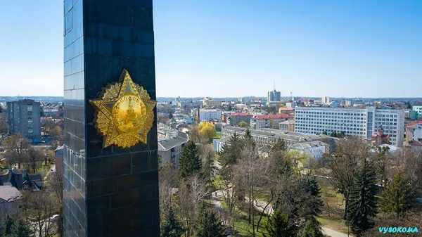 День пам’яті і примирення: показали меморіальний комплекс Луцька з висоти (фото)