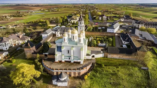 Від замків до озер: 7 найкрасивіших місць на Волині (фото)