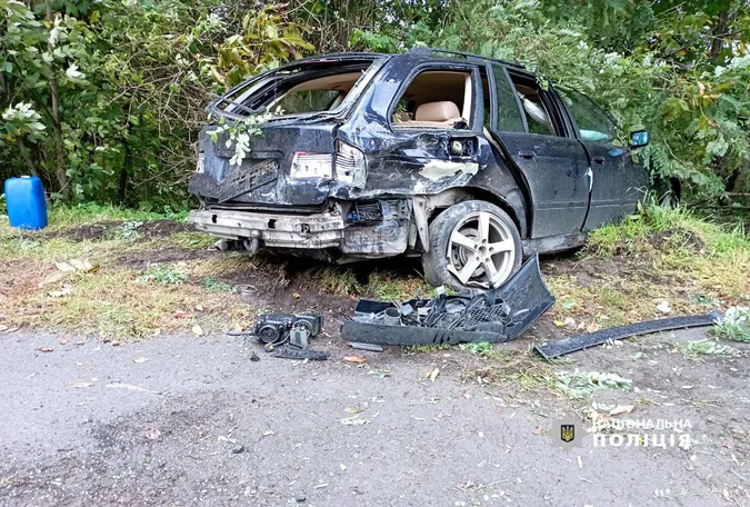 У Луцьку зіткнулися BMW та Opel – 13-річна пасажирка у реанімації (фото, відео)