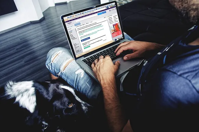 Компанія Facebook через фейки заблокувала сторінки Znaj.ua, Politeka та Hyser