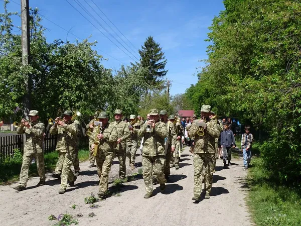 На Волині попрощалися з воїном Василем Криницьким, який загинув понад 2 роки тому (фото)