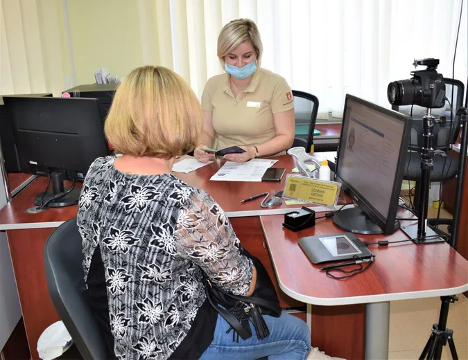 У луцькому ЦНАПі оформляють паспорти, незважаючи на місце прописки