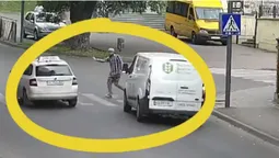 У Луцьку знайшли і покарали таксиста, який ледь не збив пішохода (відео)