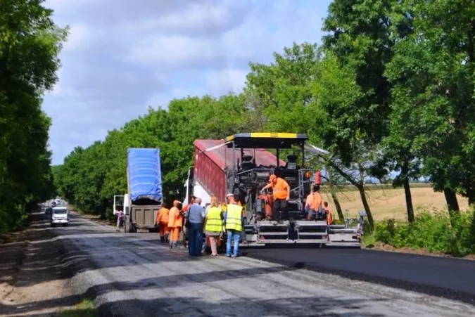 Із будівництвом доріг на кордоні із Польщею виникли проблеми