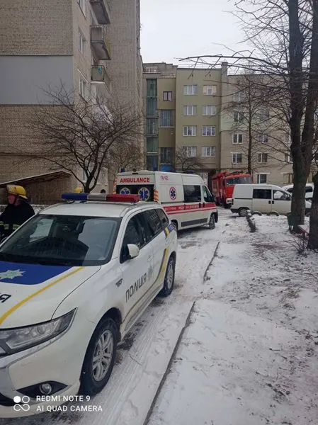 Ледь не вчаділи: на виклик у Нововолинську з'їхалися усі служби (фото)