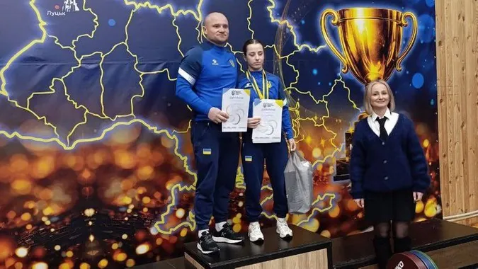 Дівчина з Волині встановила рекорд України з важкої атлетики
