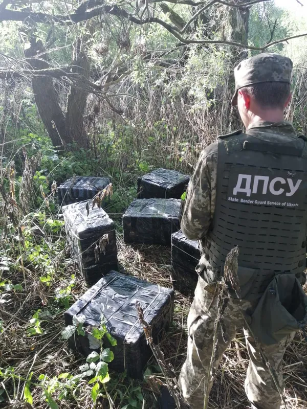 На Волині за  добу намагалися переправити дві контрабанди до Польщі (фото)